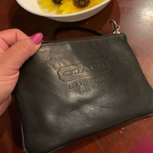 Hermoso  bolso coach pequeño